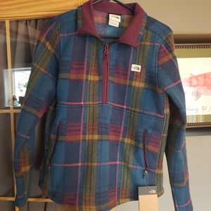 The North Face 1/4 zip pullover women's medium